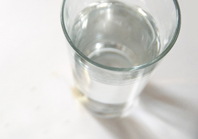 水