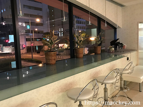 フロントから外の景色